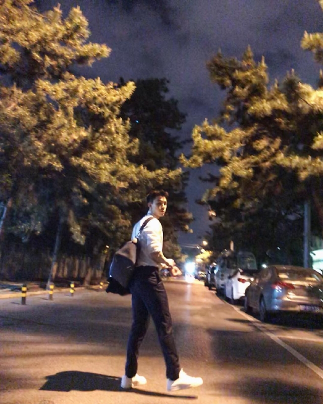 深海的第二张照片--大连相亲服务中心