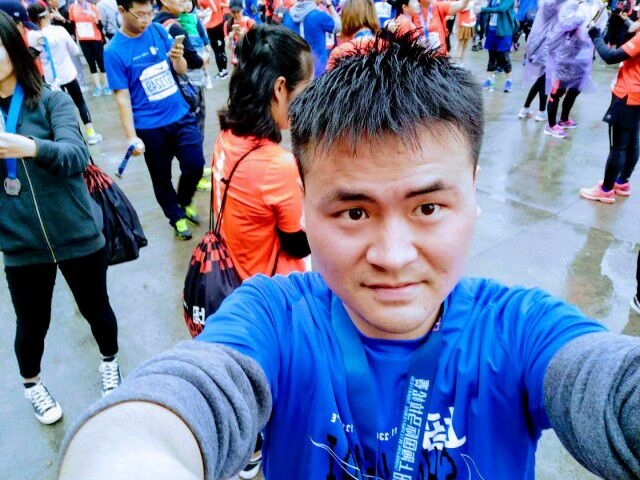 小五在跳舞的第一张照片--大连相亲服务中心