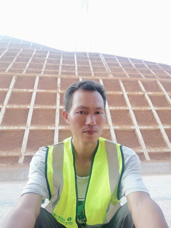 哥们的第一张照片--大连相亲服务中心