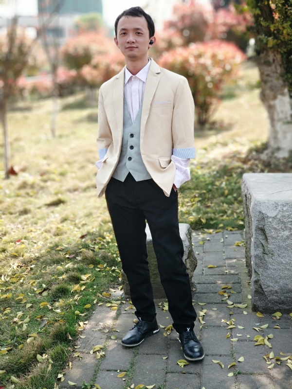 四叶草的第一张照片--大连相亲服务中心