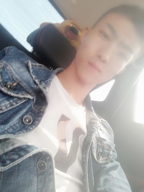 傻雕的第一张照片--大连相亲服务中心