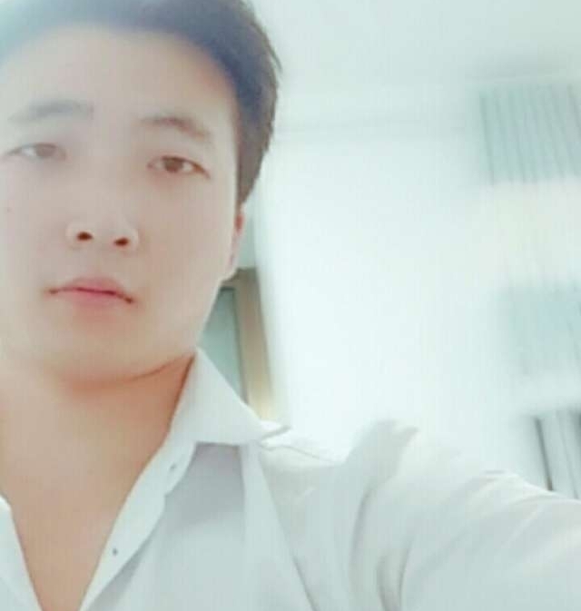 华英雄的第一张照片--大连相亲服务中心