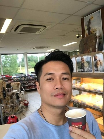 短歌的第一张照片--大连相亲服务中心