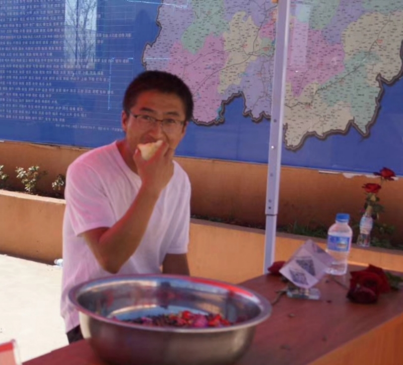 寻水的第一张照片--大连相亲服务中心