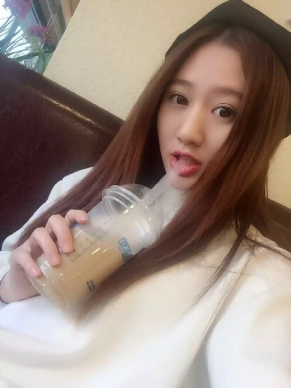 姚瑶的第一张照片--大连相亲服务中心