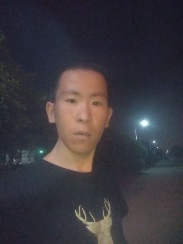 俞凯斌的第一张照片--大连相亲服务中心