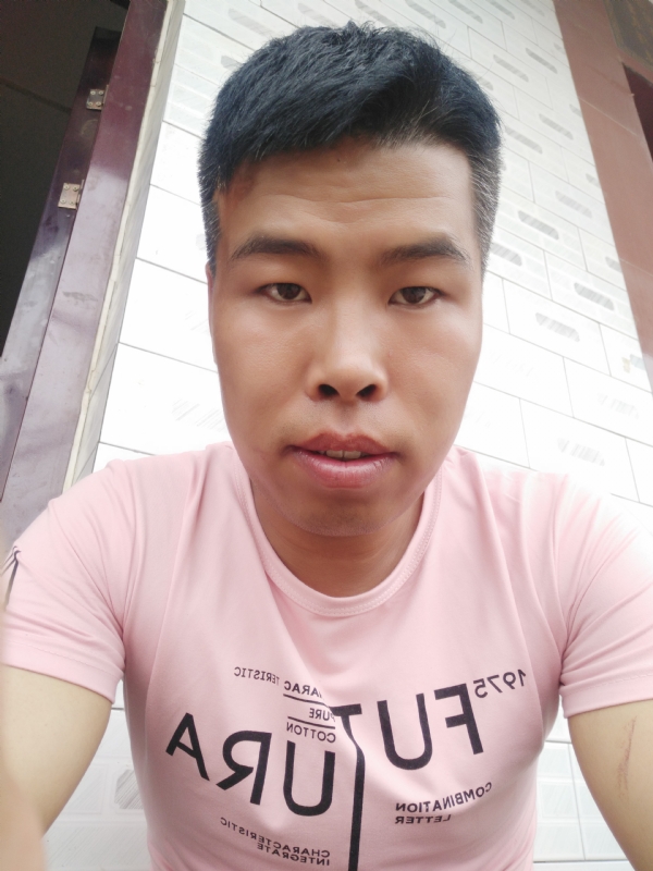 守护爱情的第一张照片--大连相亲服务中心