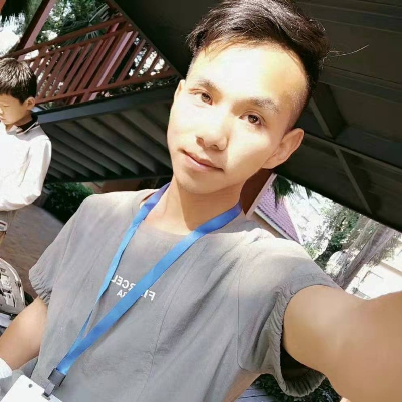 公子你好的第一张照片--大连相亲服务中心