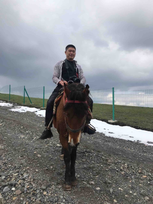 一个人的第一张照片--大连相亲服务中心