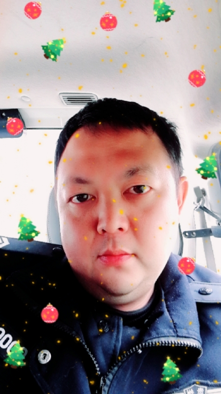 恨孤独的第一张照片--大连相亲服务中心