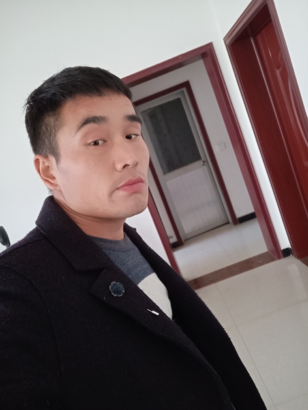 醒醒吧兄弟的第一张照片--大连相亲服务中心