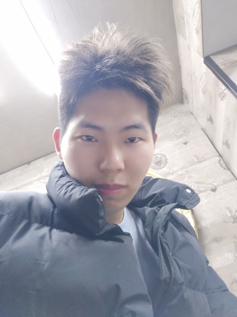 郑小五的第一张照片--大连相亲服务中心