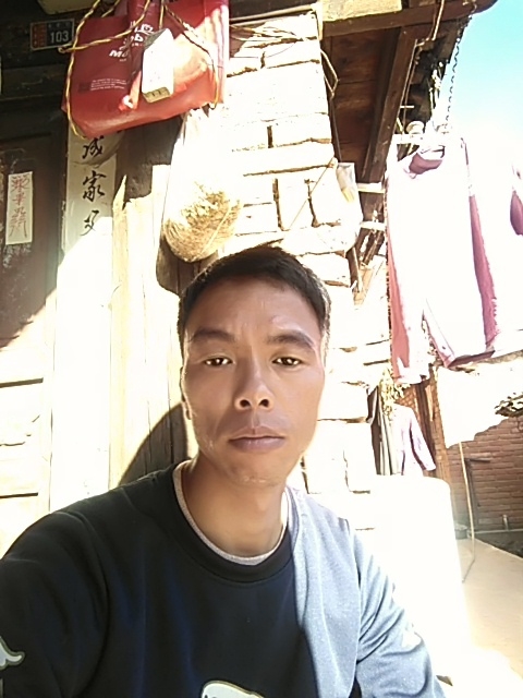 等会就睡的第一张照片--大连相亲服务中心