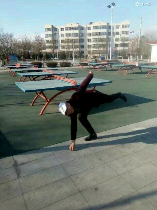 载正的第一张照片--大连相亲服务中心