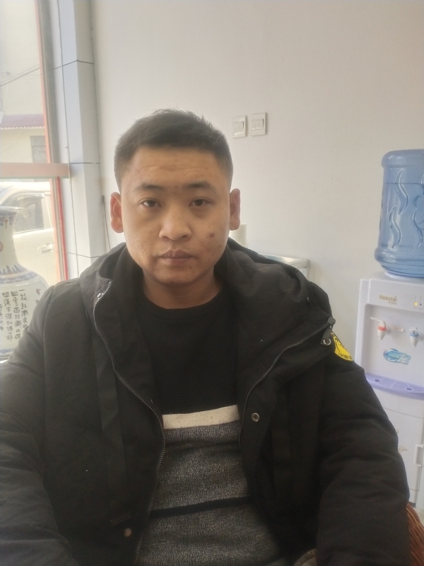 瞿波的第一张照片--大连相亲服务中心