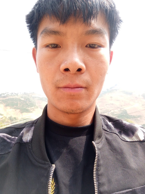 唐伟的第一张照片--大连相亲服务中心