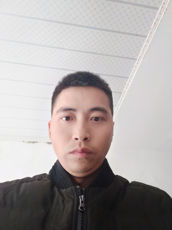 远望星空的第一张照片--大连相亲服务中心