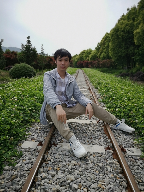 HCL的第一张照片--大连相亲服务中心