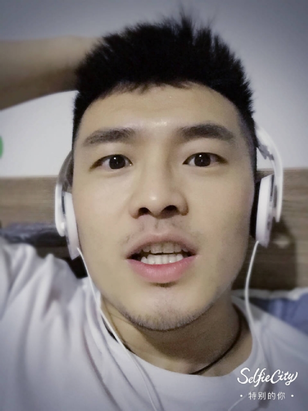 开心最好的第一张照片--大连相亲服务中心