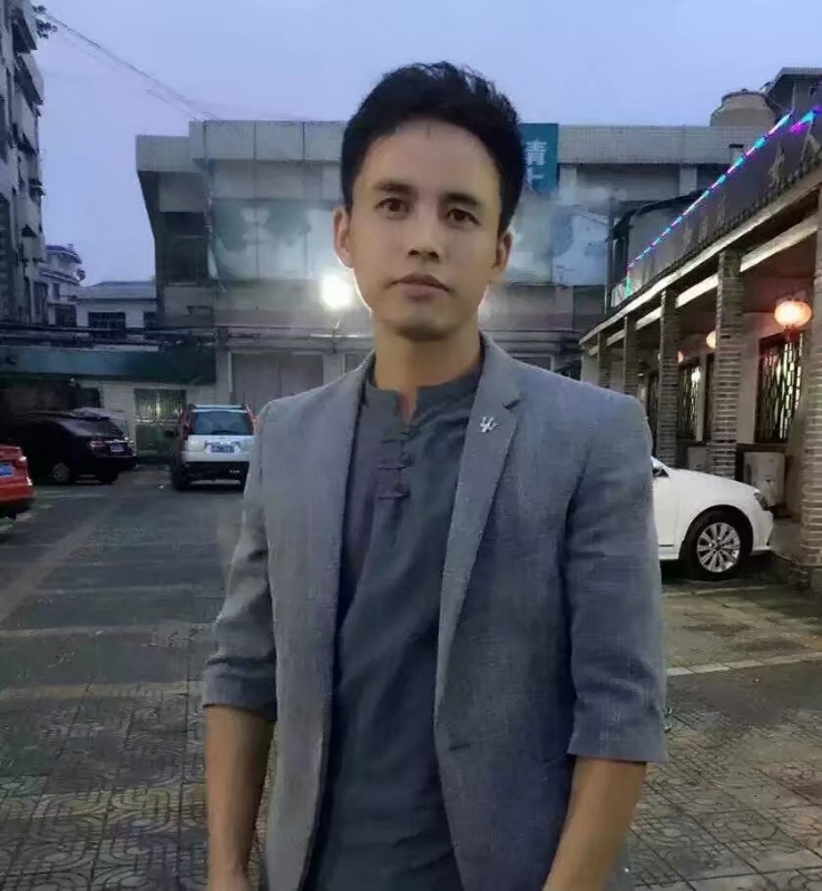 华谢的第一张照片--大连相亲服务中心