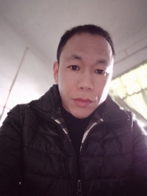 相信真爱的第一张照片--大连相亲服务中心