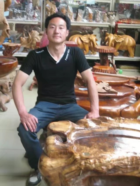 春暖花开的第一张照片--大连相亲服务中心