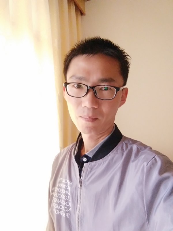 平凡的风的第二张照片--大连相亲服务中心