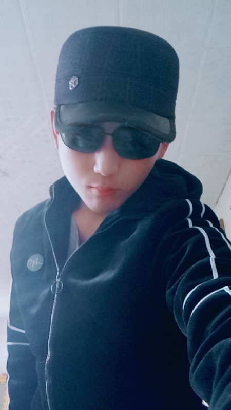 等你的季节的第一张照片--大连相亲服务中心