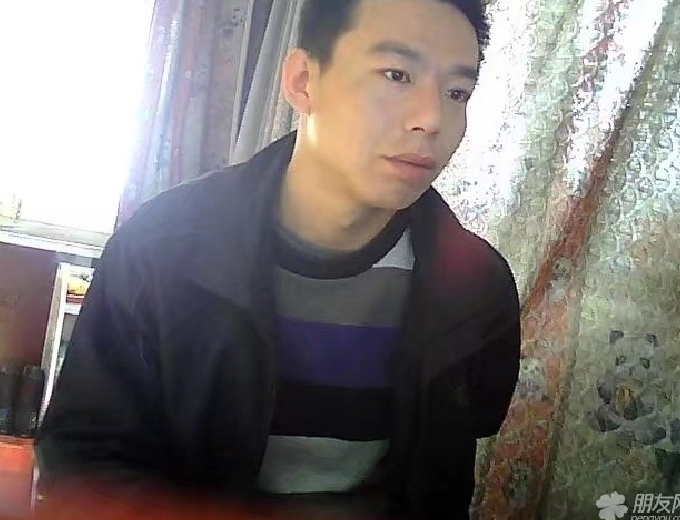 向钱奔跑的第一张照片--大连相亲服务中心