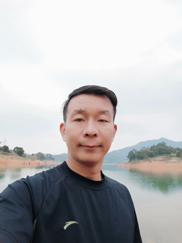 有容乃大的第一张照片--大连相亲服务中心