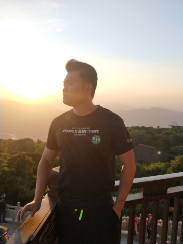 自律的第一张照片--大连相亲服务中心