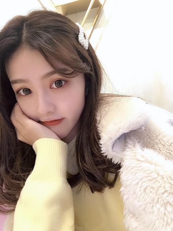 薇薇外送的第一张照片--大连相亲服务中心