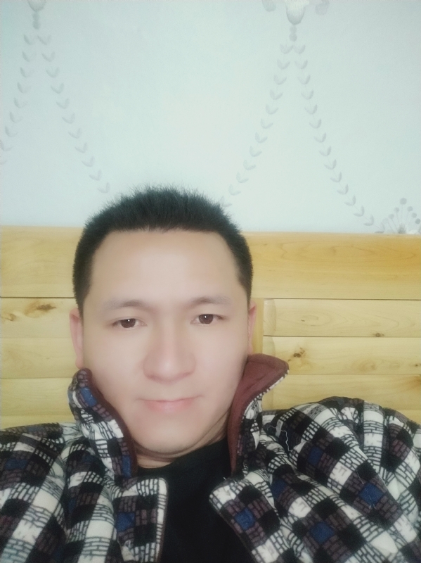 寻找一个真实的她的第一张照片--大连相亲服务中心