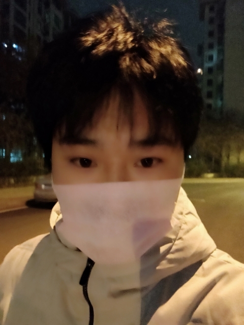 偏丶执的第一张照片--大连相亲服务中心