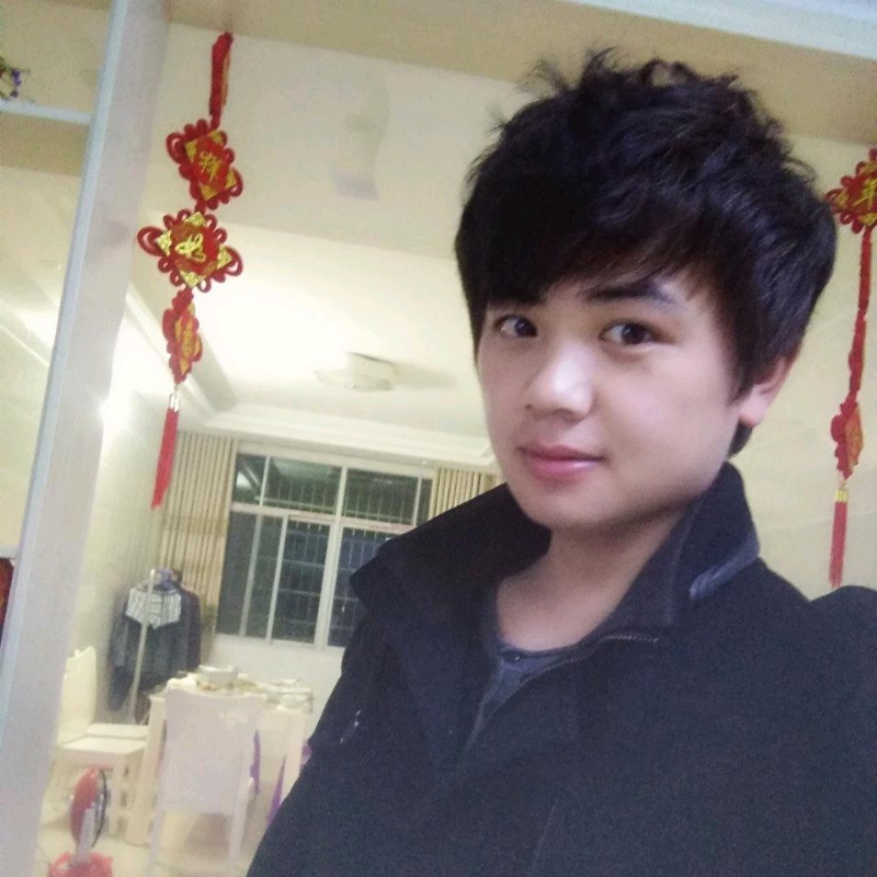 凤凰机器人卡卡老师的第一张照片--大连相亲服务中心