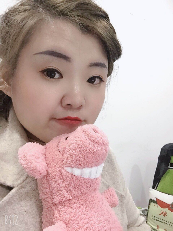 李娜的第一张照片--大连相亲服务中心