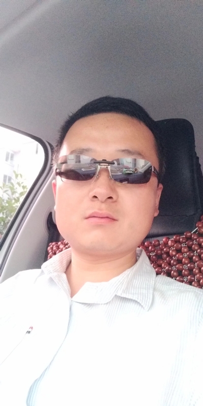 痛苦的单身狗的第二张照片--大连相亲服务中心