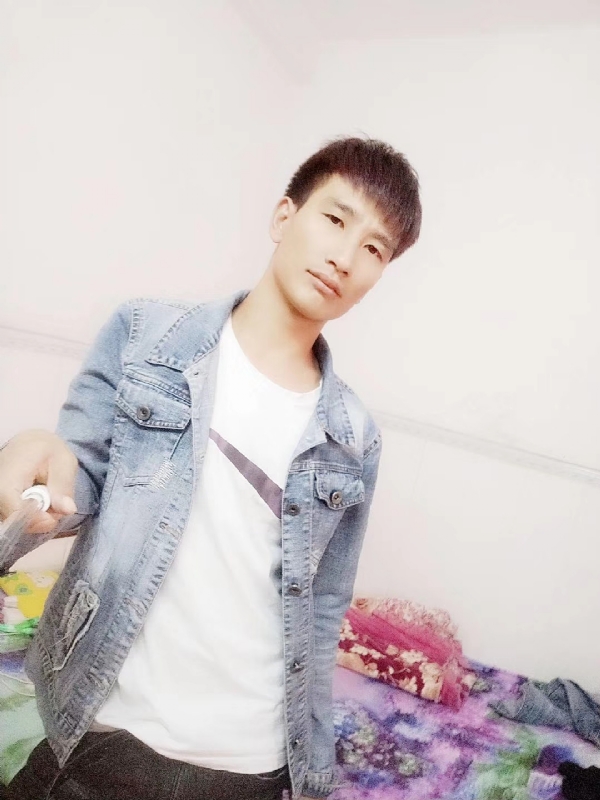 心好痛的第一张照片--大连相亲服务中心