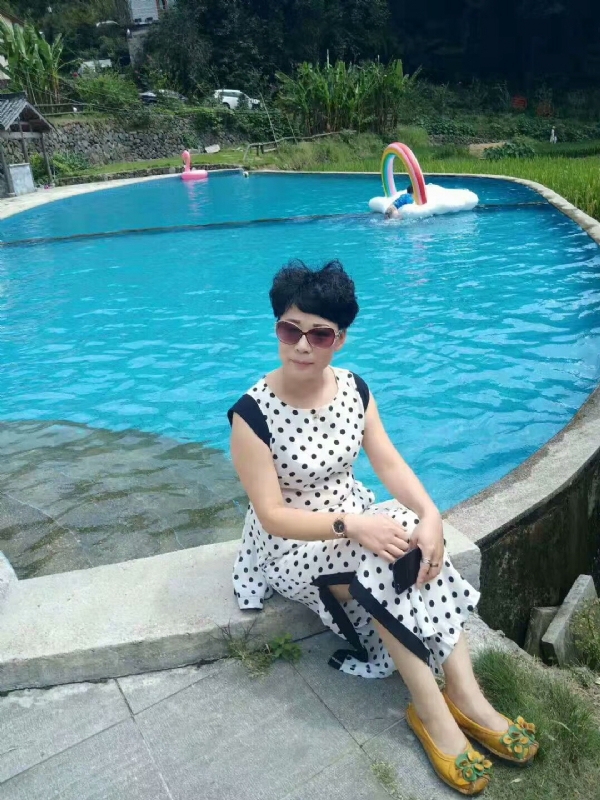 守望幸福的第一张照片--大连相亲服务中心