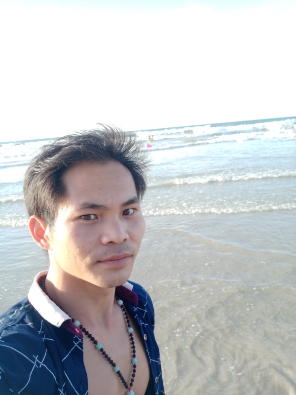 爱已欠费的第一张照片--大连相亲服务中心