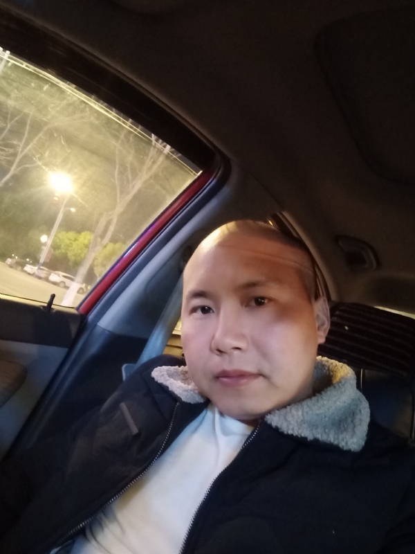 平平淡淡的第二张照片--大连相亲服务中心