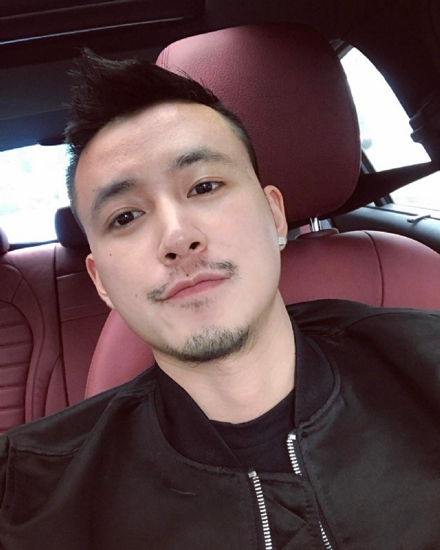 隆刘的第二张照片--大连相亲服务中心