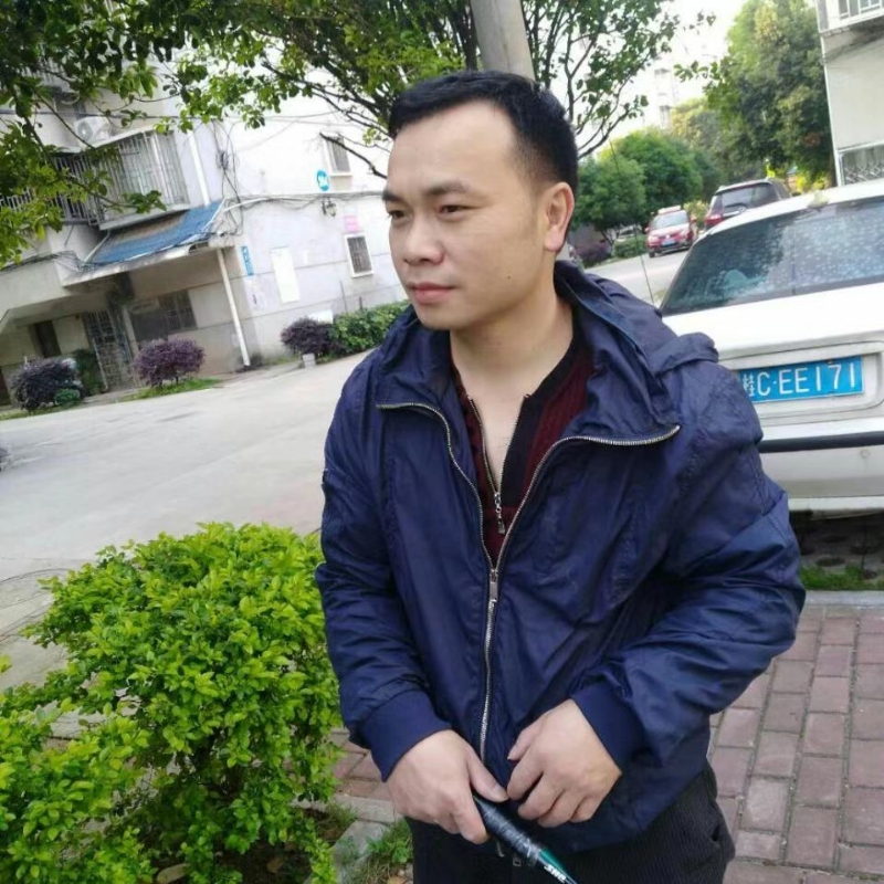 灰色足迹的第一张照片--大连相亲服务中心