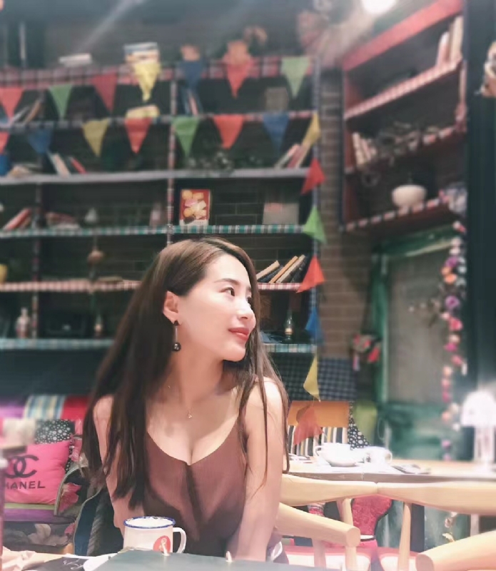 zoe的第一张照片--大连相亲服务中心