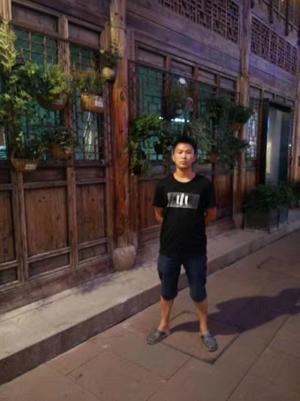 回忆的第一张照片--大连相亲服务中心