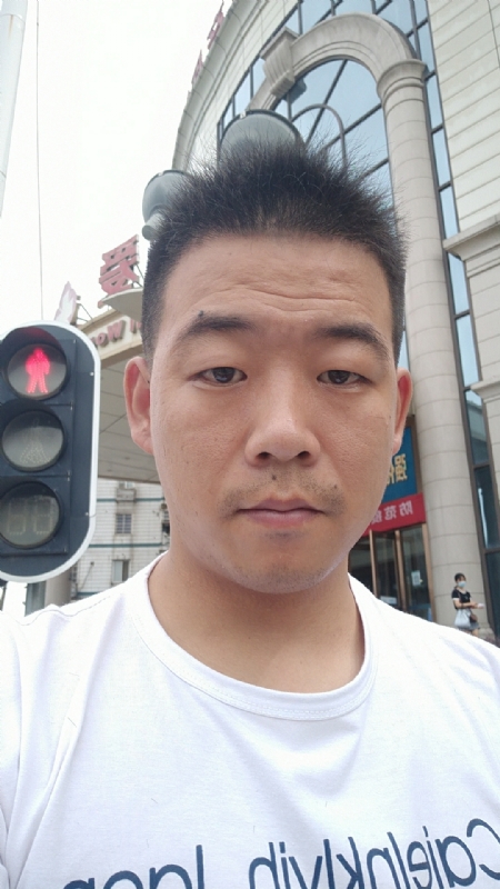 夜空的第一张照片--大连相亲服务中心