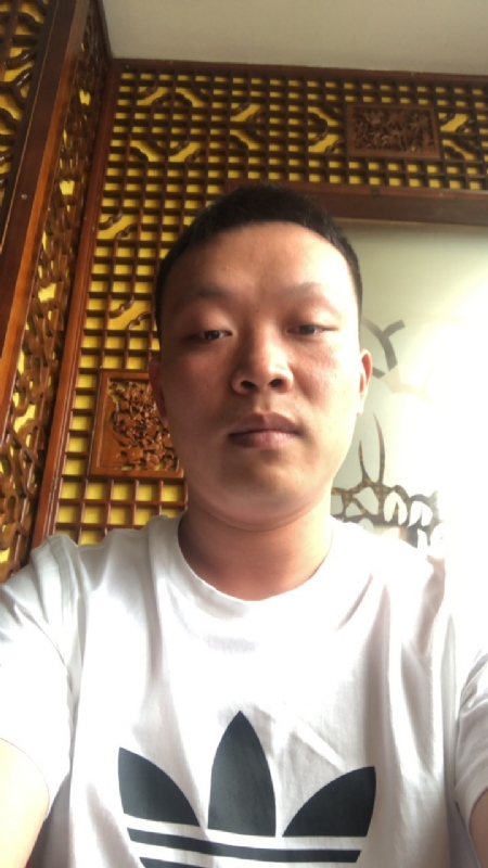 唐子龙的第二张照片--大连相亲服务中心