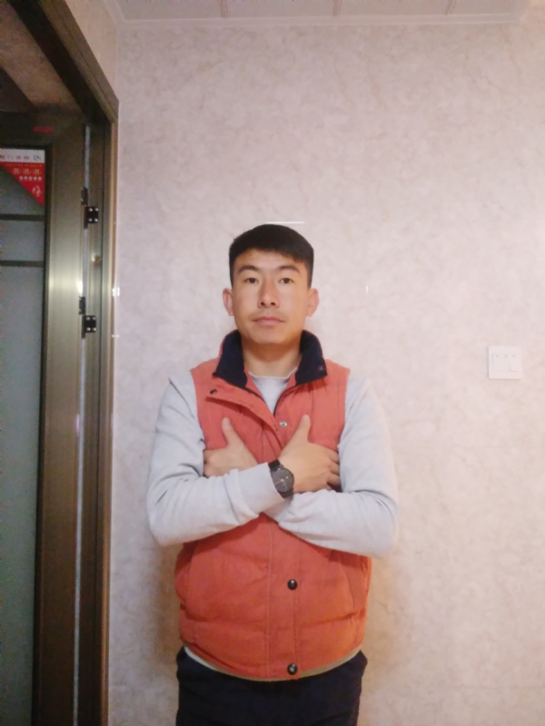 石林小伙的第二张照片--大连相亲服务中心