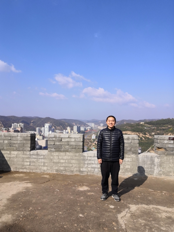 人间不值得的第一张照片--大连相亲服务中心