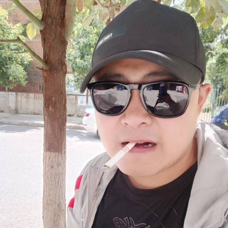 瞄小七的第一张照片--大连相亲服务中心